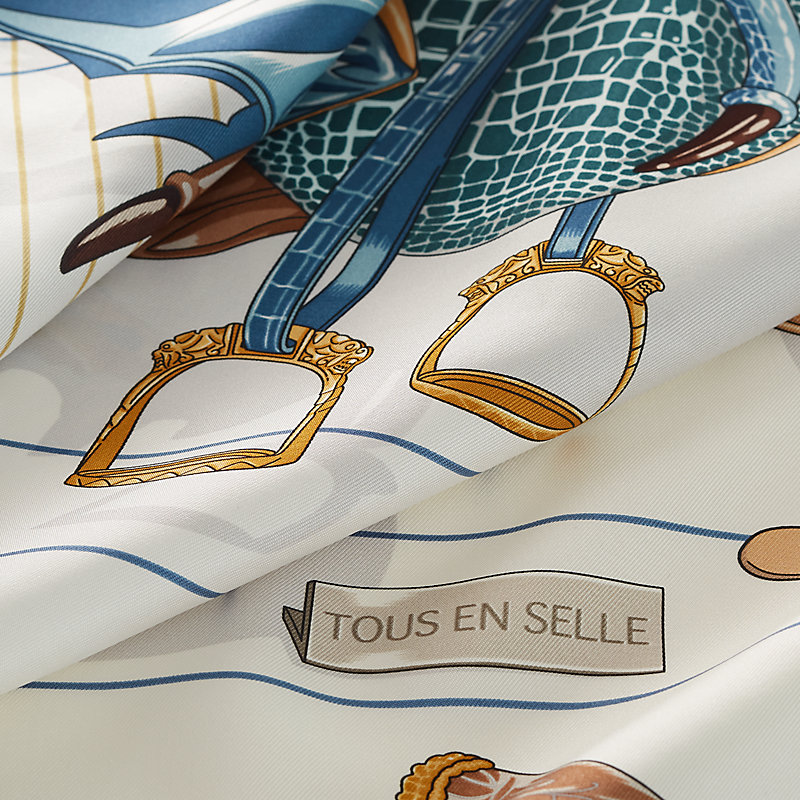 カレ 90 《すべては鞍の中に》 | Hermès - エルメス-公式サイト